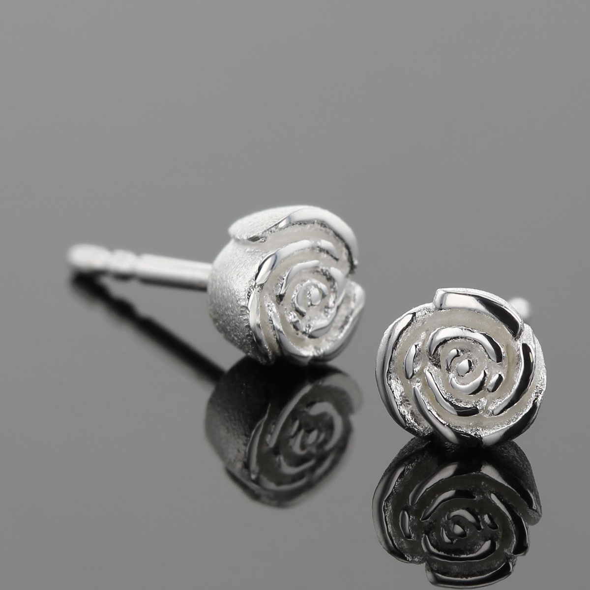Silver rose earrings Mauritius
