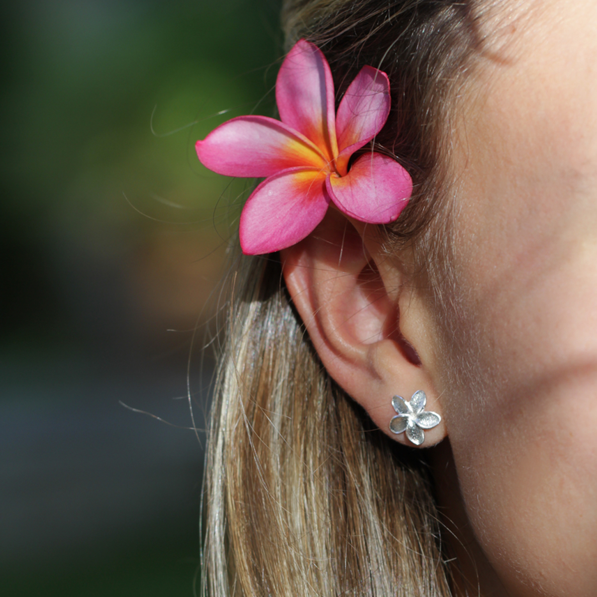 Frangipani flower earrings Mauritius