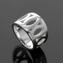 Modern silver jewellery made in Mauritius