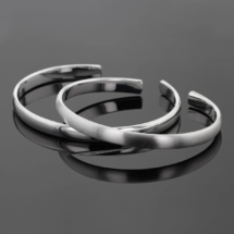 Silver bangles in a polished and matted finish