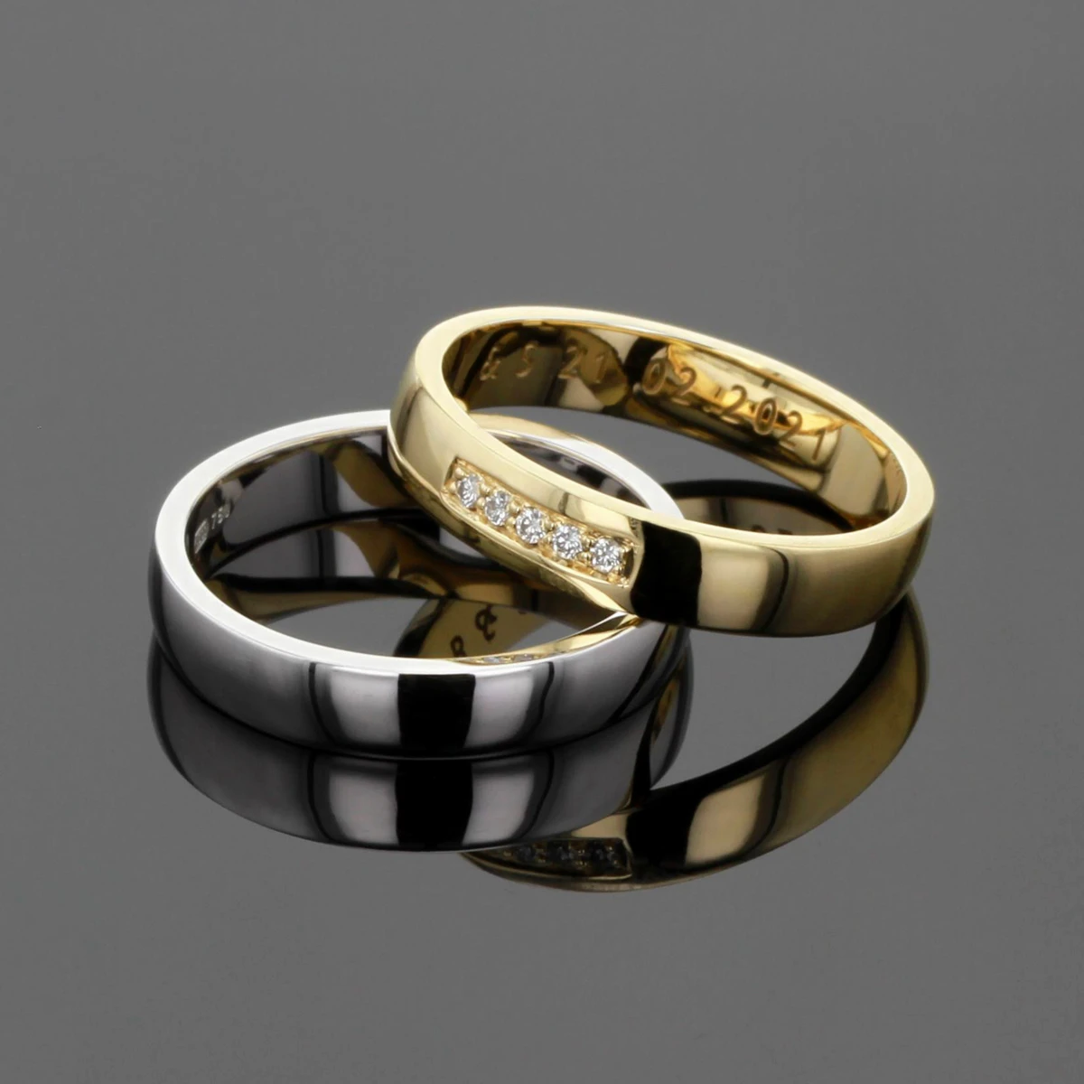 Wedding bands with diamonds