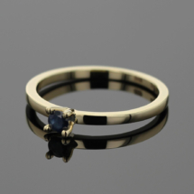 9ct gold Tanzanite ring