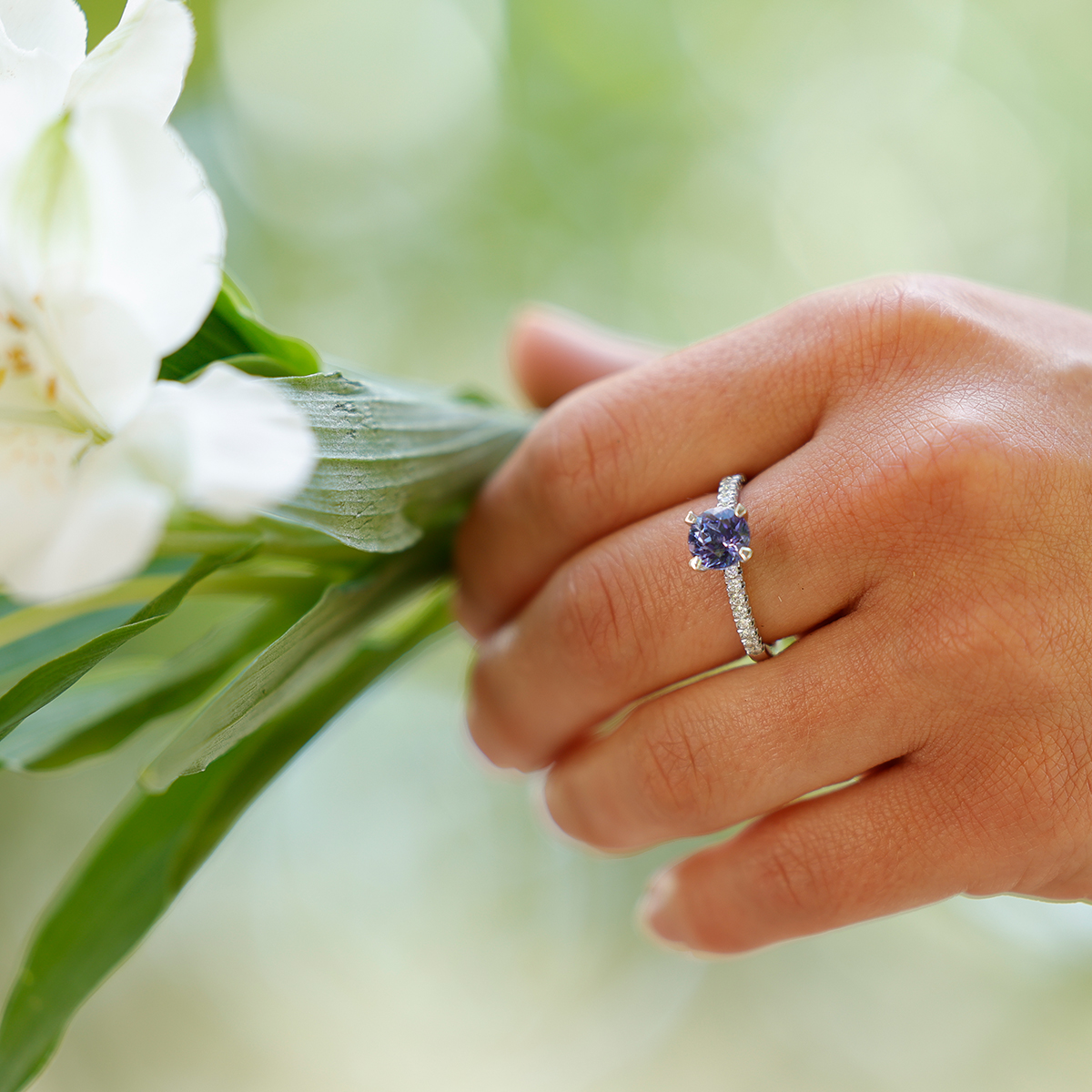18ct white gold, diamond and Tanzanite ring