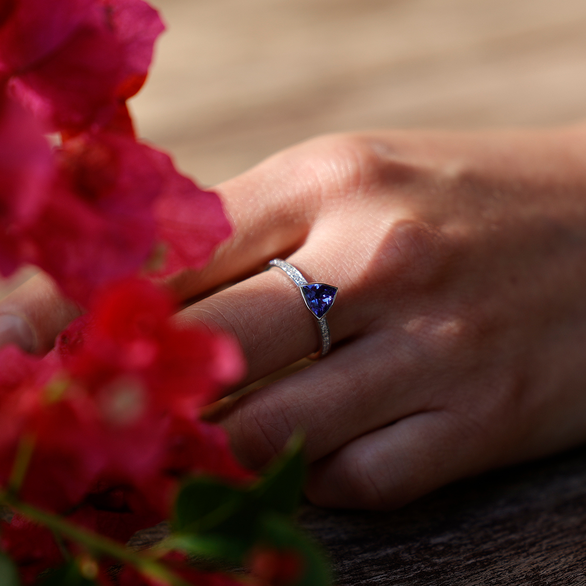 White gold Tanzanite ring with diamonds